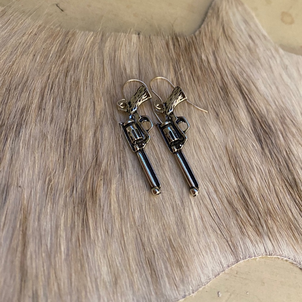 Pistol earrings!